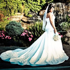 Angel Rivera wedding gown